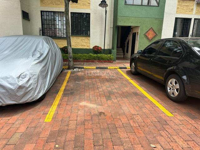 Apartamentos, Venta en Primero de Mayo