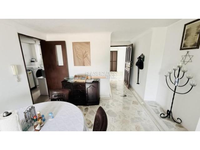 Apartamentos, Venta en La Flora