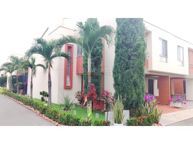 Apartamentos, Venta en Jamundí