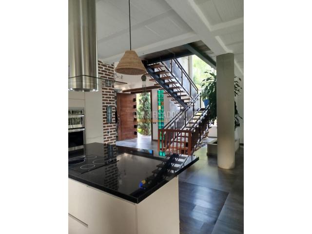 Casas, Venta en Ciudad Jardín