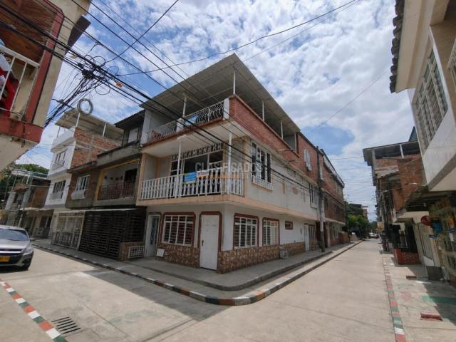 Apartamentos, Alquiler en San Luisito