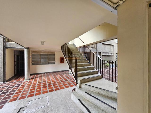 Apartamentos, Venta en Granada
