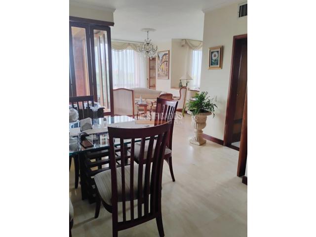 Apartamentos, Venta en Ciudad Jardín