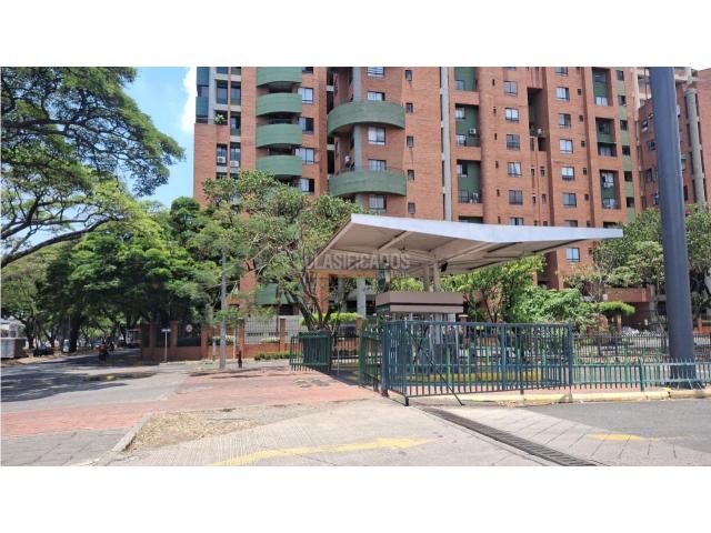 Apartamentos, Venta en Chipichape