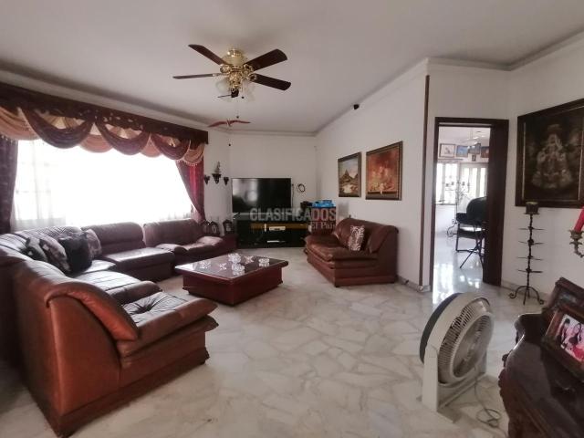 Casas, Venta en Pance