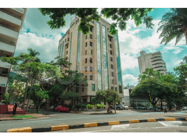Oficinas y Consultorios, Alquiler en Centenario