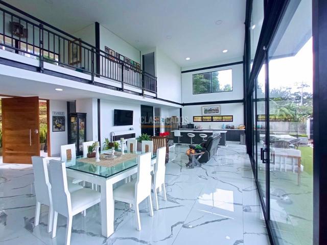 Casas, Venta en Yumbo