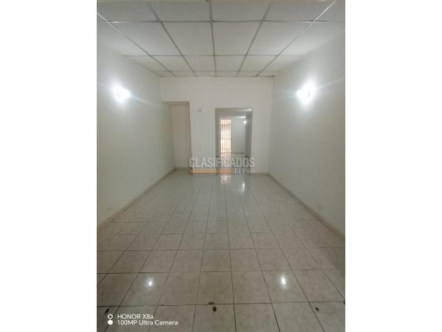 Casas, Alquiler en Calicanto