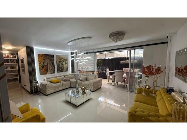 Apartamentos, Venta en Ciudad Jardín