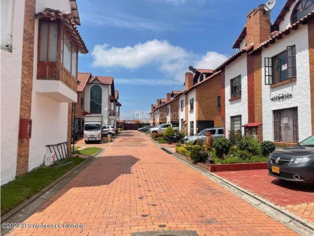 Casas, Venta en Cota