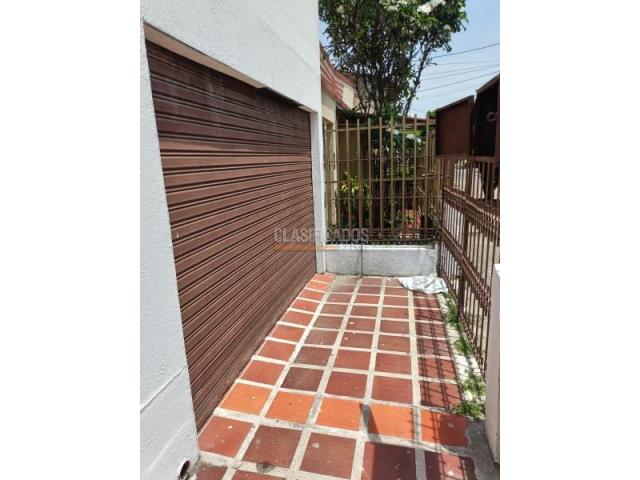 Casas, Venta en Cristóbal Colón