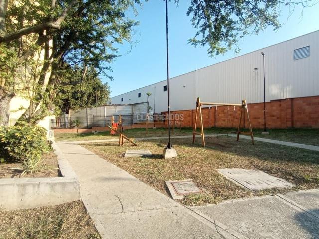 Apartamentos, Venta en Yumbo