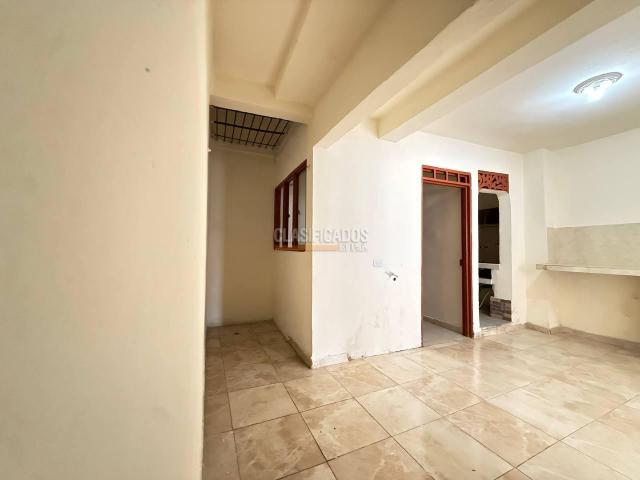 Apartaestudios, Alquiler en El Jardín