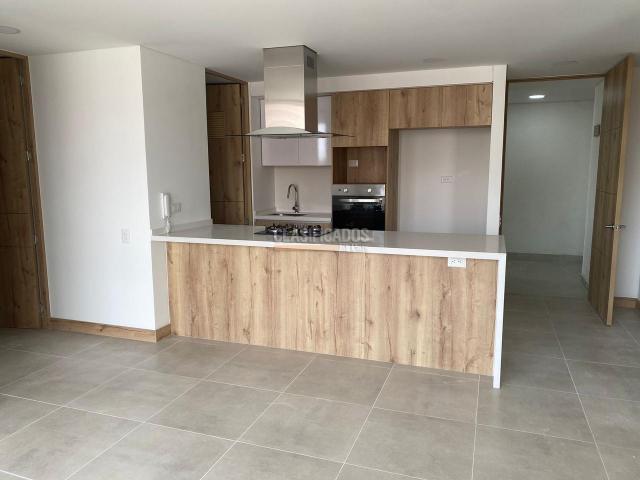 Apartamentos, Venta en Valle del Lili