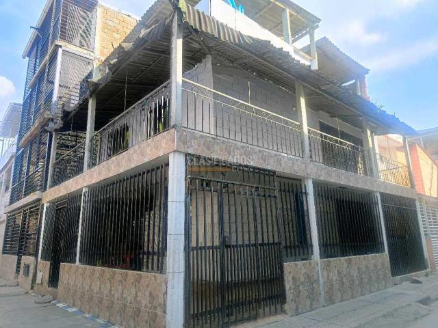 Casas, Venta en Calimío