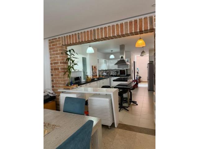Casas, Venta en Ciudad Jardín
