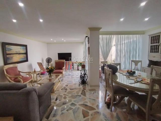 Casas, Venta en El Limonar