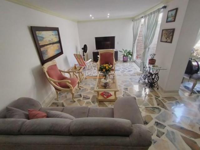 Casas, Venta en El Limonar