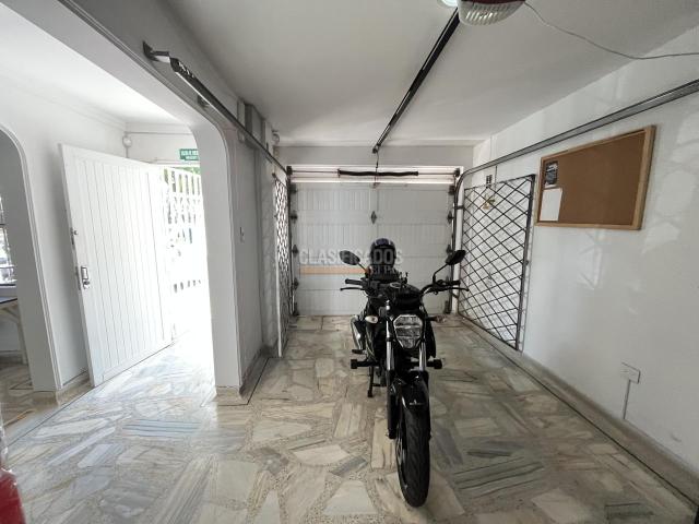 Casas, Venta en Prados del Norte