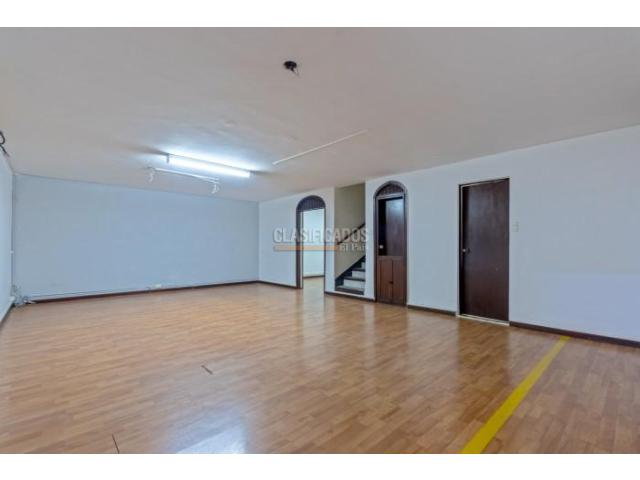 Casas, Venta en Ciudad Jardín