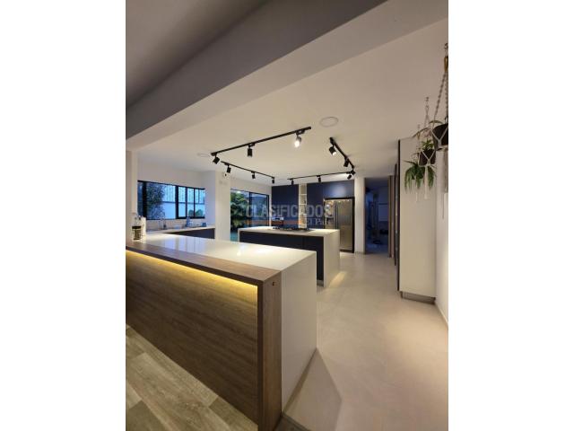 Casas, Venta en Ciudad Jardín