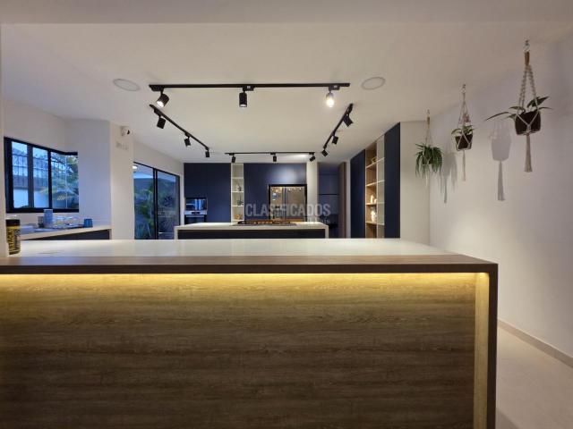 Casas, Venta en Ciudad Jardín