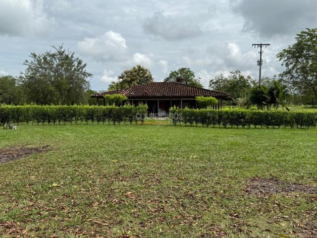 Fincas y Casas Campestres, Venta en Bugalagrande