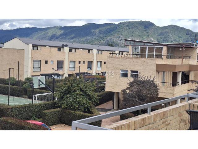Casas, Alquiler en Chía