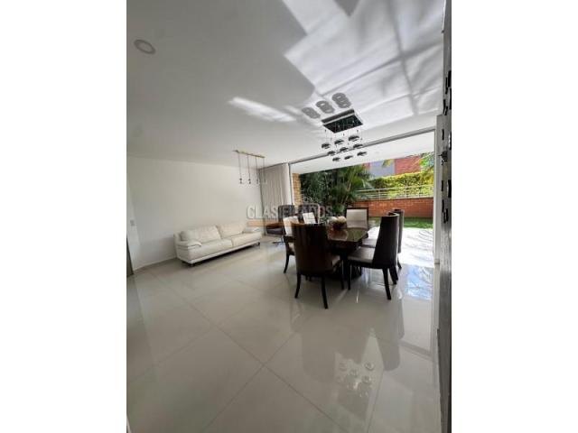 Apartamentos, Venta en Pance