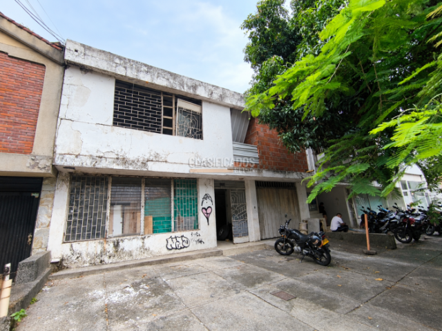 Casas, Venta en Santa Mónica Residencial