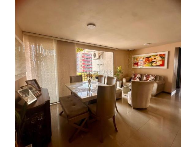 Apartamentos, Venta en La Flora
