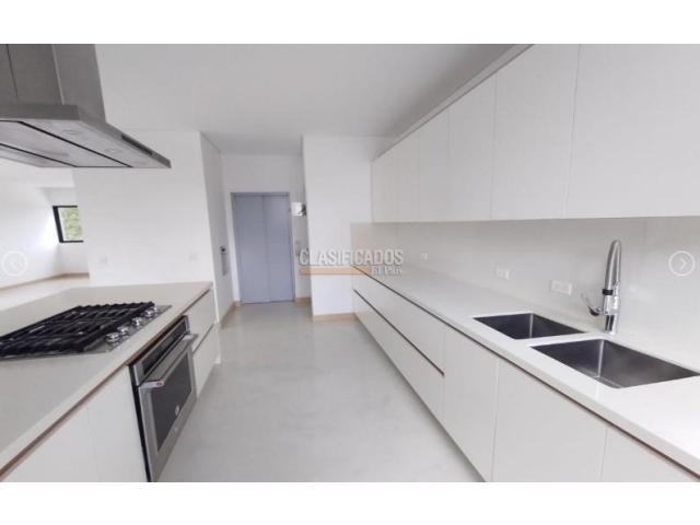 Apartamentos, Venta en Ciudad Jardín