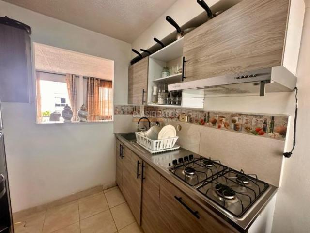 Apartamentos, Venta en Brisas de los Álamos