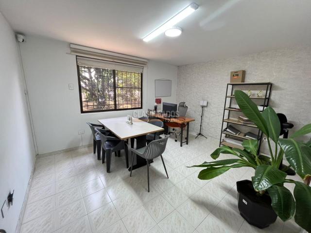 Casas, Venta en Prados del Norte