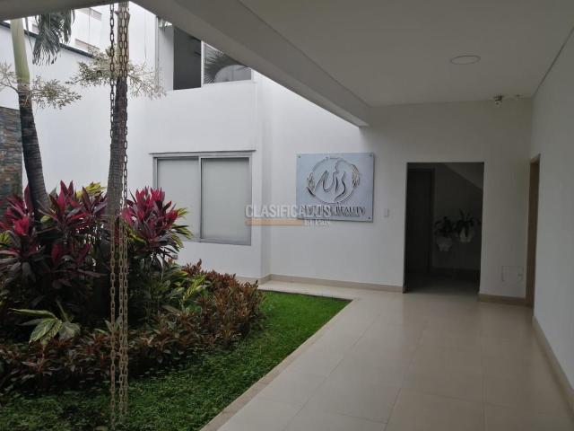 Casas, Venta en Ciudad Jardín