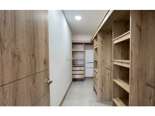 Apartamentos, Venta en Valle del Lili