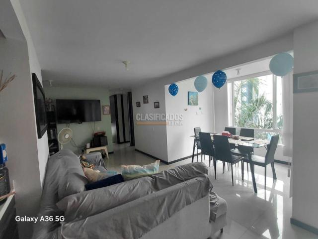 Apartamentos, Venta en Valle del Lili