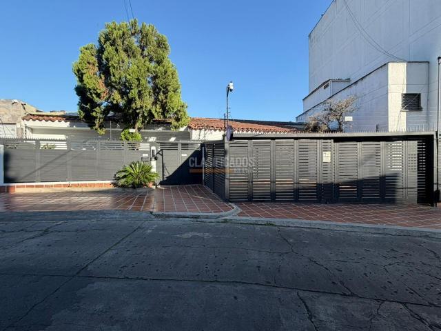 Casas, Venta en Santa Mónica Residencial