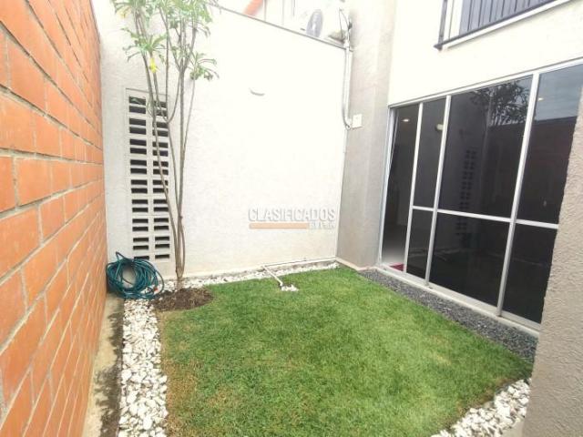 Casas, Venta en Ciudad Country