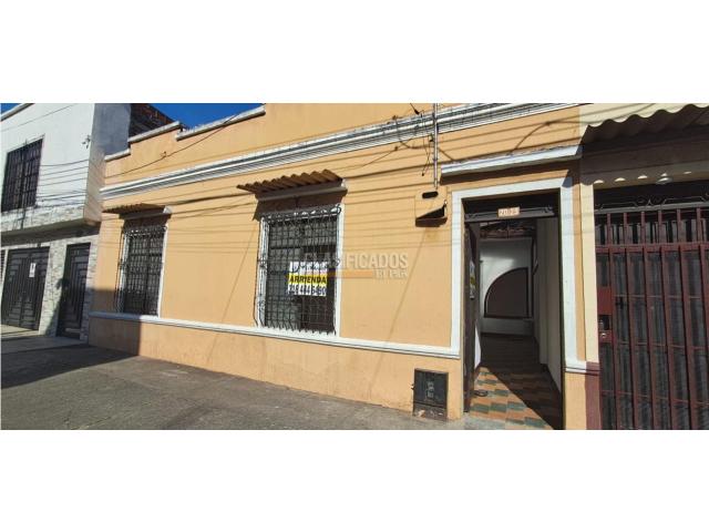 Casas, Alquiler en Alameda