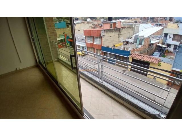 Oficinas y Consultorios, Alquiler en Bogotá