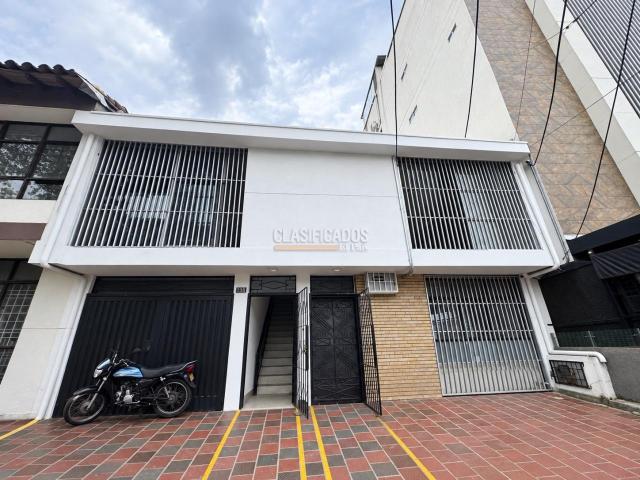 Casas, Alquiler en Versalles