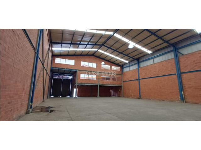 Locales y Bodegas, Alquiler en Yumbo