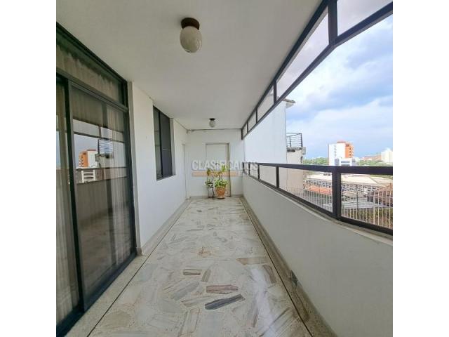 Apartamentos, Venta en Santa Mónica Residencial