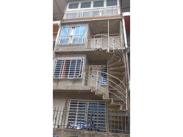 Casas, Venta en Ciudad Córdoba