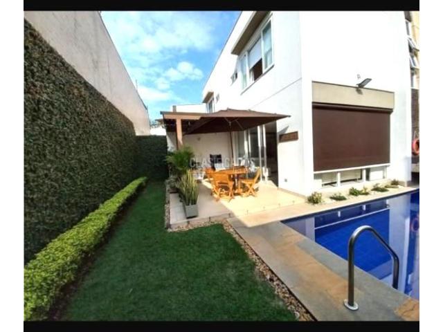 Casas, Alquiler en Ciudad Jardín