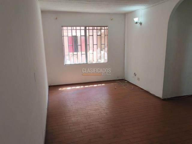 Apartamentos, Alquiler en Ciudad 2.000