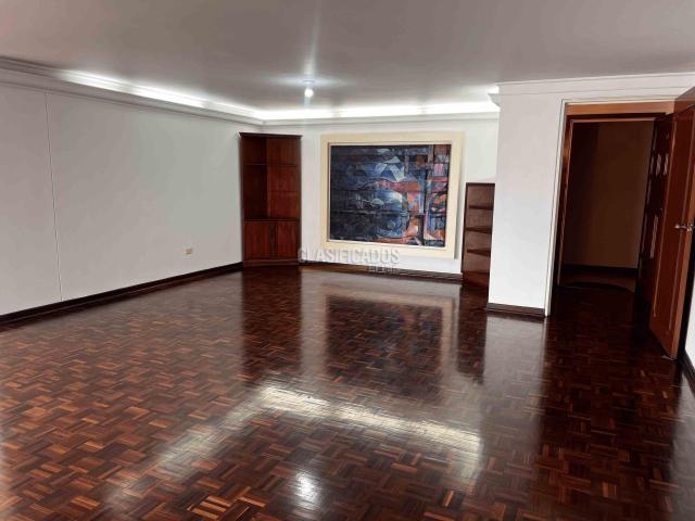 Apartamentos, Venta en Granada