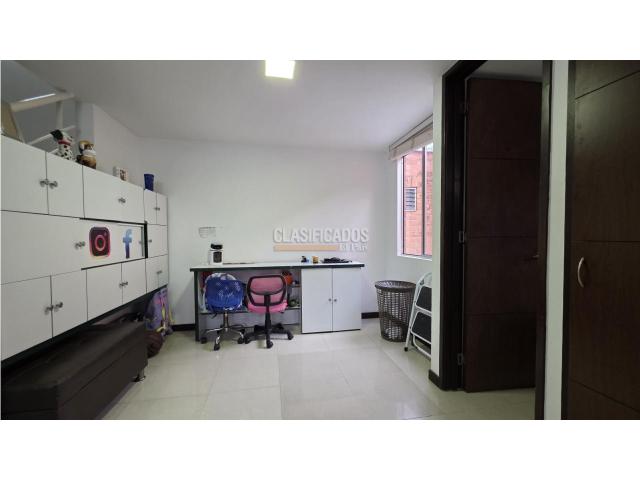 Casas, Venta en Ciudad Jardín