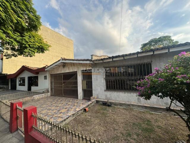 Casas, Alquiler en Vipasa